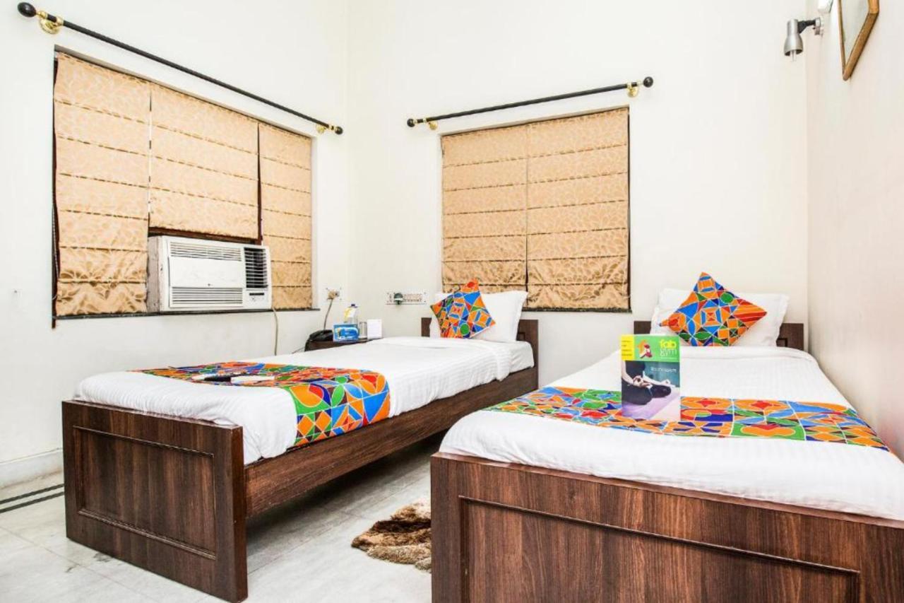 Hotel Ullash Residency Salt Lake Kolkata - Fully-Air-Conditioned-Hotel Spacious-Room With-Parking-Facility Salt Lake City ภายนอก รูปภาพ
